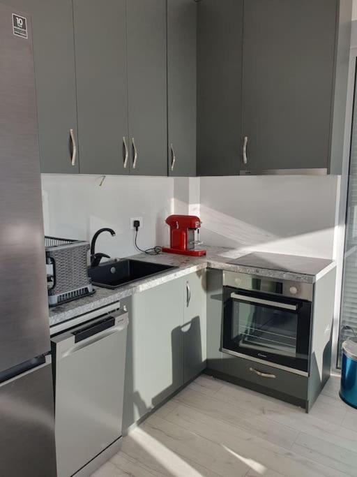 Beautiful Apartment In Tivat Kültér fotó