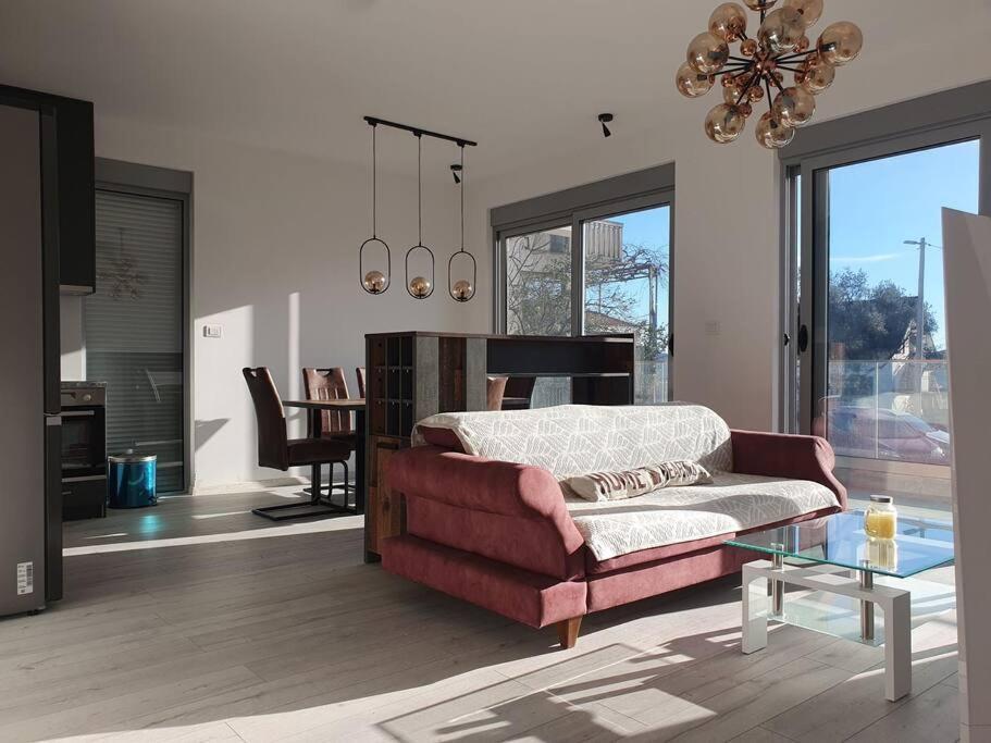 Beautiful Apartment In Tivat Kültér fotó